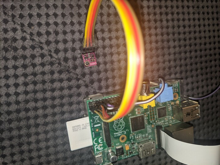 The BME280 module plugged to the Raspberry Pi